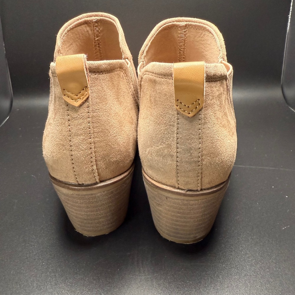 Dr Scholls Taupe Suede Ankle Boots Women's Size 7.5 Block Heel Chelsea Style - Picture 3 of 5